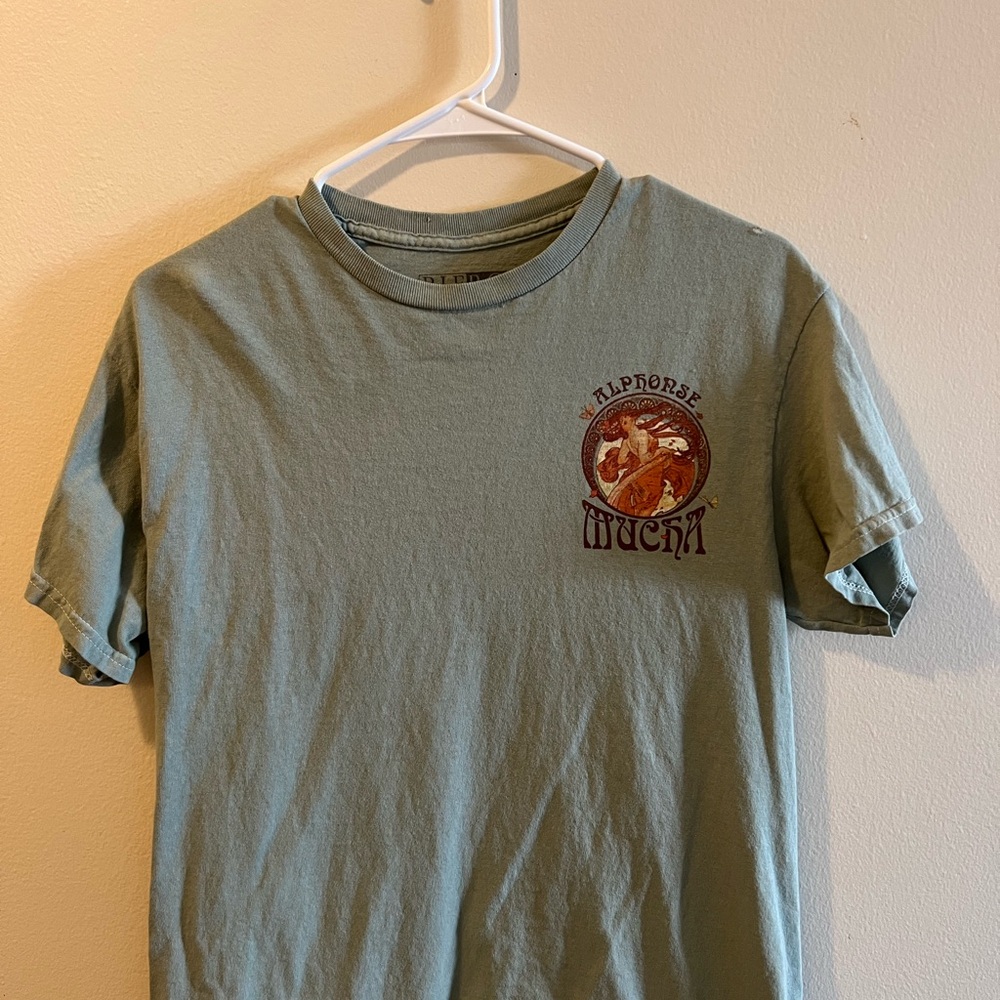 Men's Green Graphic T-Shirt
